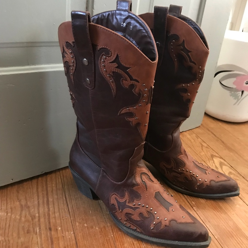 Women’s Embellished Cowboy Boots